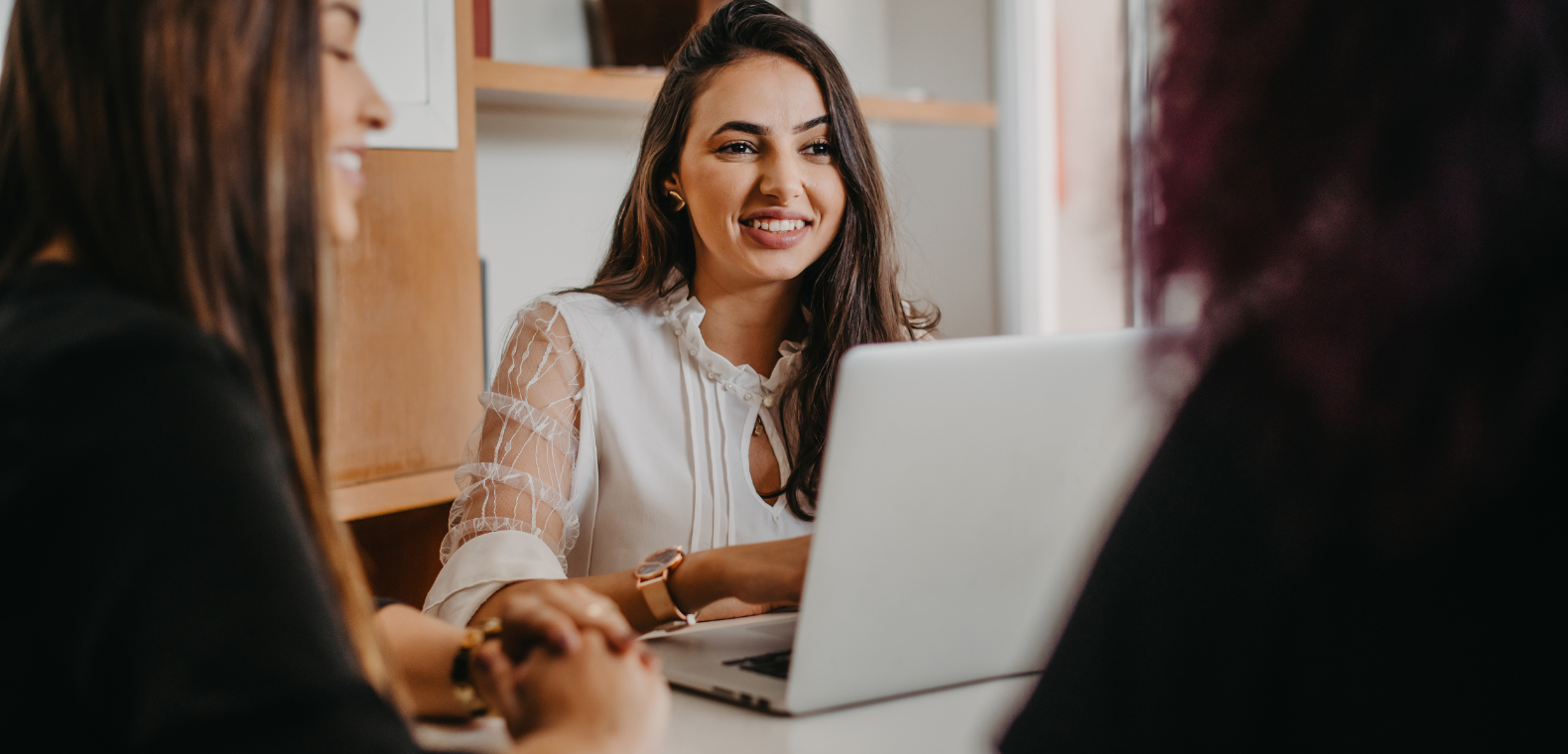 Why the Personal Touch Still Competes with AI in Recruitment